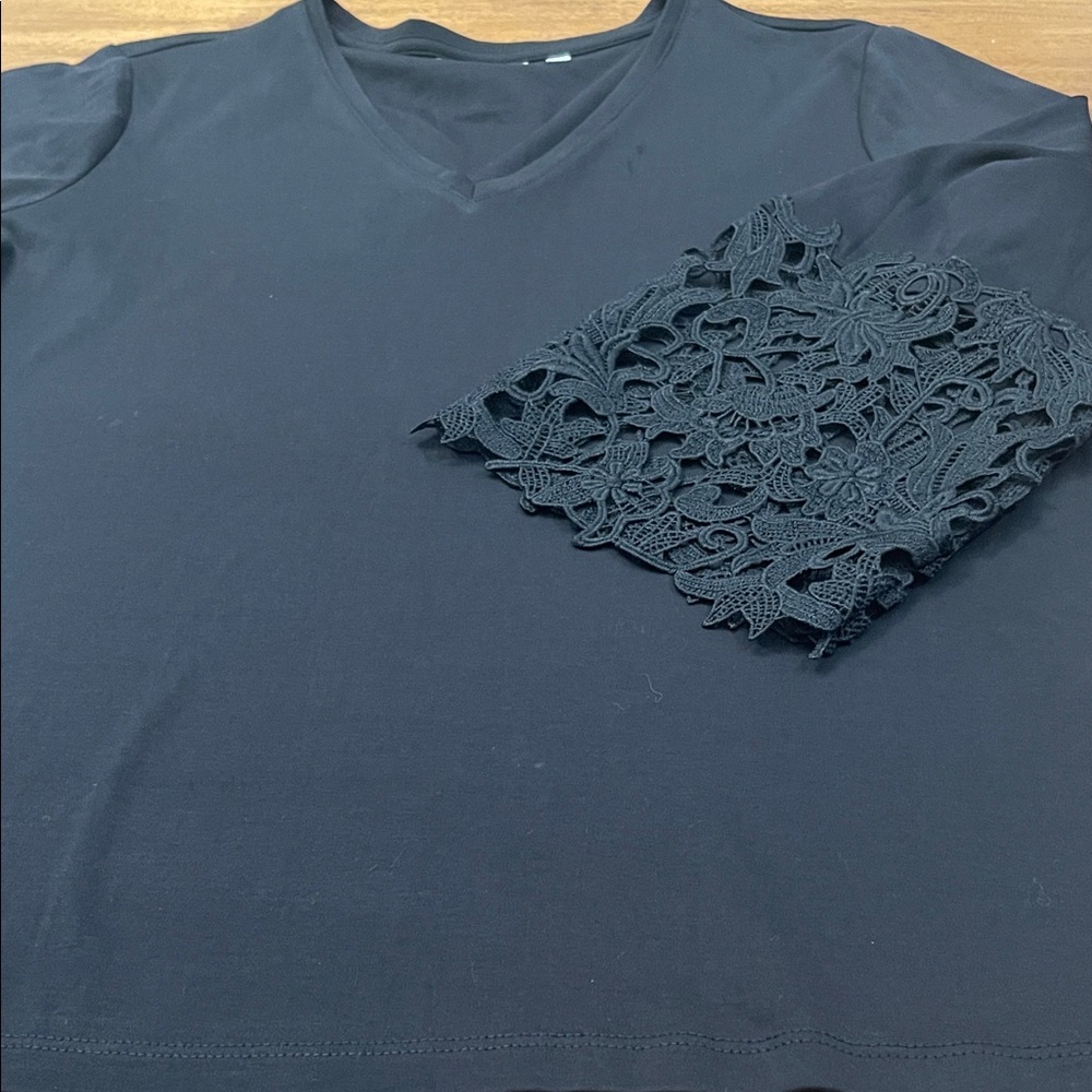 NWT Chicos Elegant Black Lace 3/4 Sleeve Knit Shirt Sz 2 Large